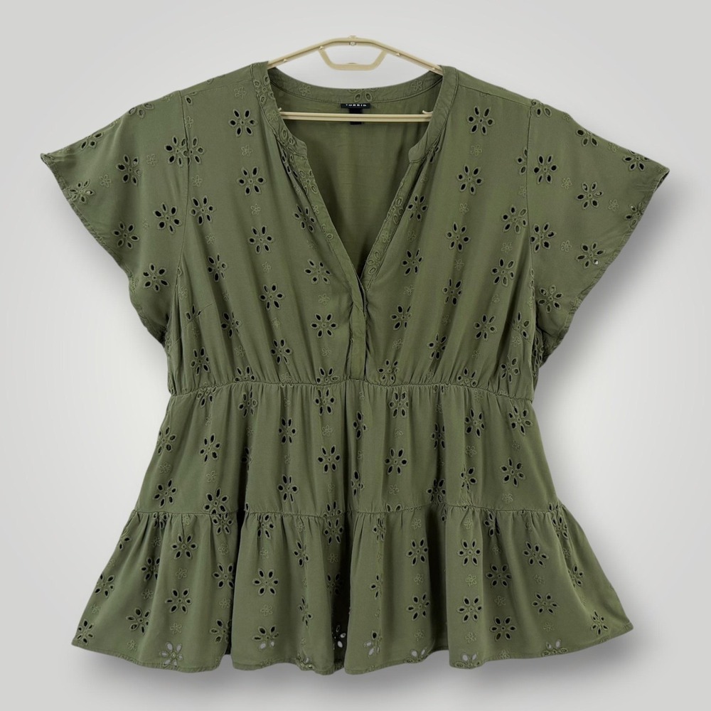 Torrid Eyelet Tunic Blouse Womens 3X Olive Green Flutter Sleeve‎ Boho Rayon
